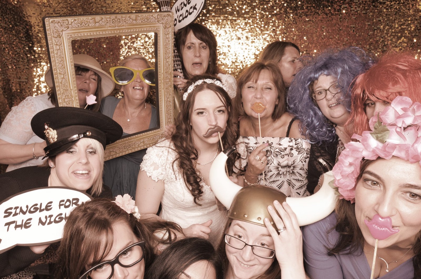 Glitz n Glamour Photo Booth Hire - Photo-Booth-Hire-Essex-Suffolk-Glitznglamour-booths-0033